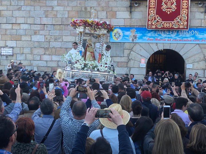 CITA CON LA HISTORIA DE LA MORENITA DE LA MANO DE PABLO MONDÉJAR