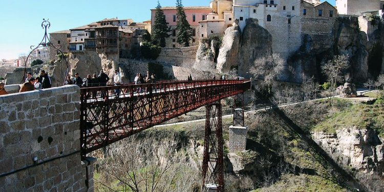 LA CIUDAD DE CUENCA HA CUMPLIDO OTRO ANIVERSARIO DE CIUDAD UNIVERSAL