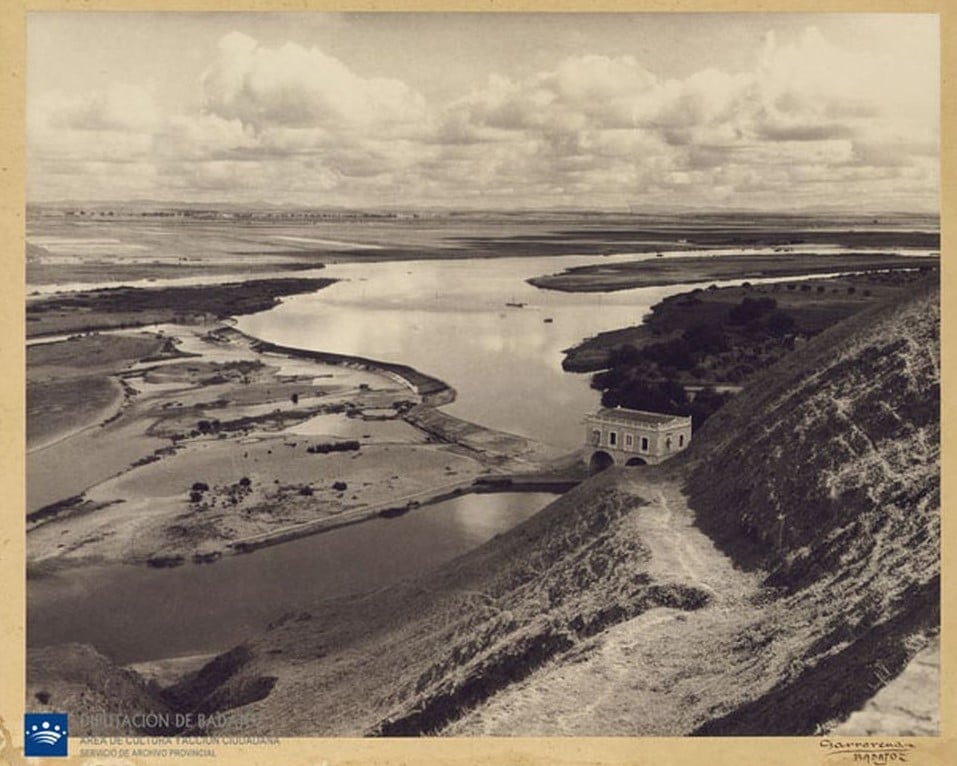 VISTA PARCIAL DEL RÍO GUADIANA Y DE SU VEGA, DESDE LA IGLESIA DE LOBÓN (1928-1929, probable)