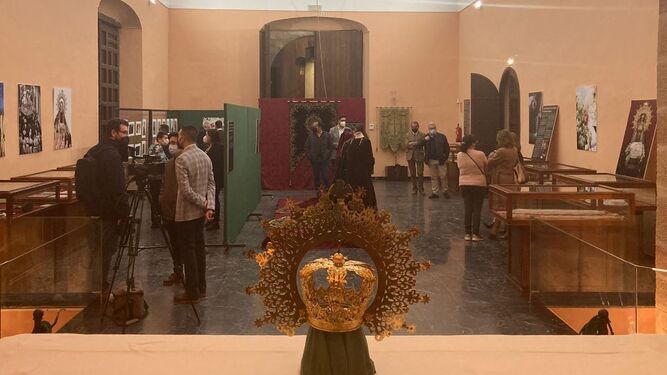 LA COFRADÍA DE LA SANTA VERA CRUX DE MONTORO INAUGURA LA EXPOSICIÓN ‘CONSOLATRIX AFFLICTORUM’
