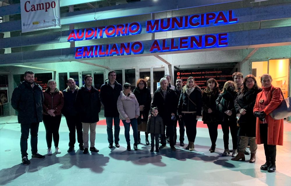 EL AUDITORIO MUNICIPAL YA LUCE SU NUEVO NOMBRE, DEDICADO A LA FIGURA DE EMILIANO ALLENDE