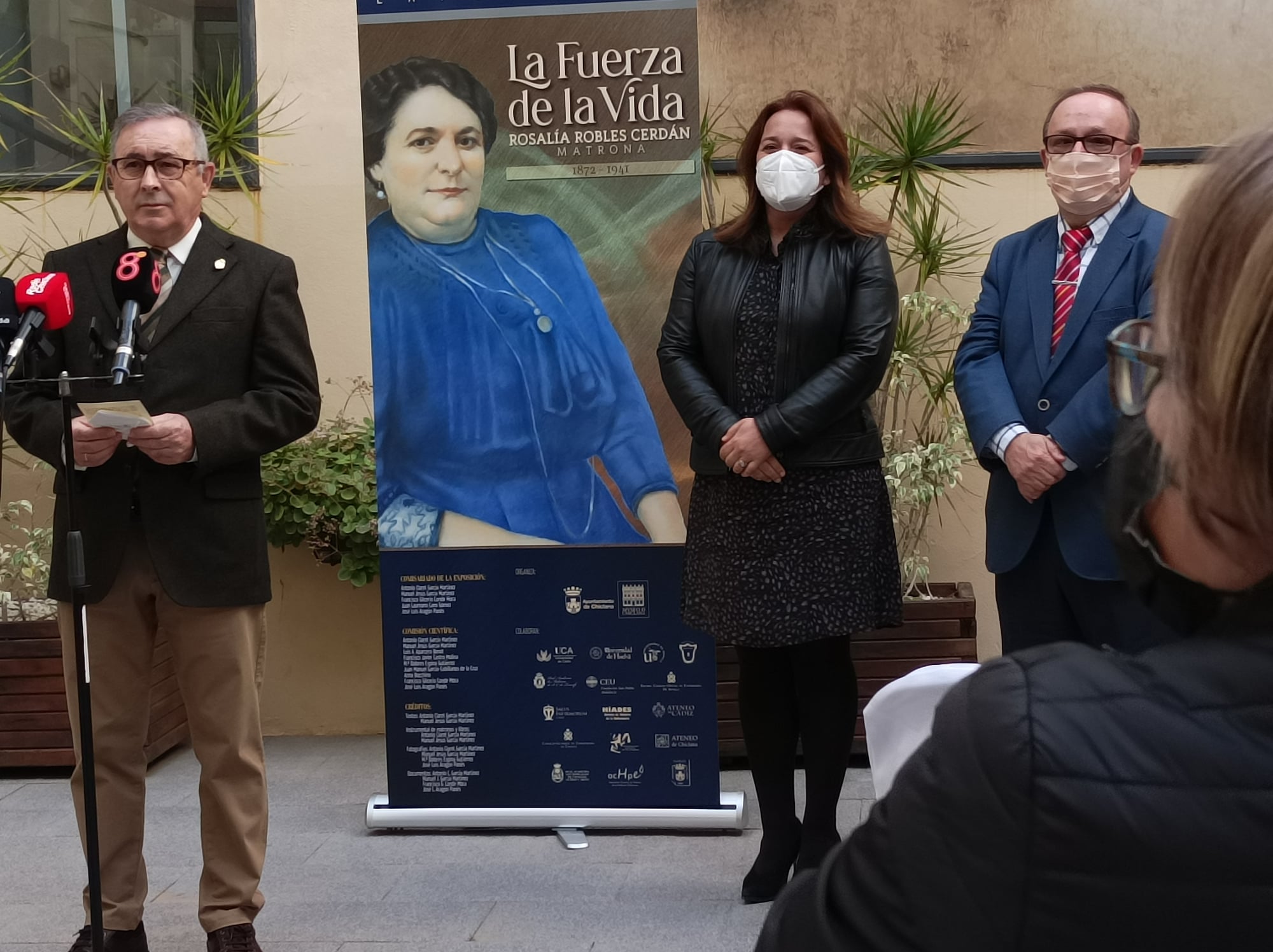 HOMENAJE A LAS MATRONAS