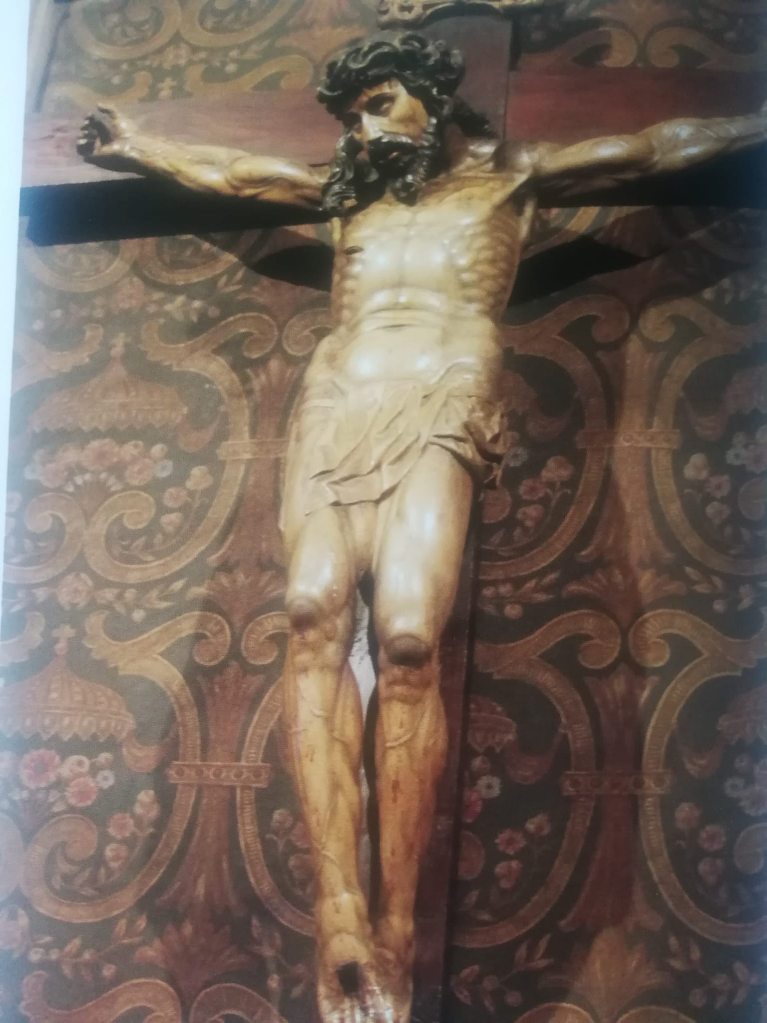 LES HISTORIES DE FIDALGO – VIERNES SANTO  EN COLUNGA. IMÁGENES DE CRISTO CRUCIFICADO EN LASTRES.