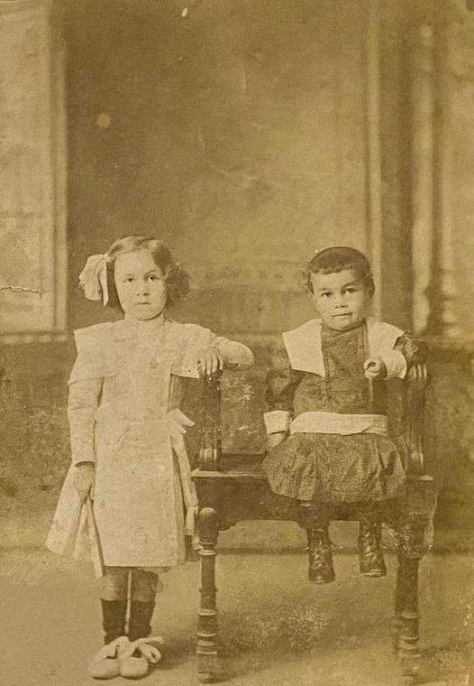 INTRAHISTORIAS. LA FAMILIA MARTÍNEZ FRANCO