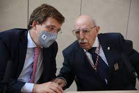 “MI NOMBRE ES ENRIQUE”: LA DESPEDIDA QUE DEJÓ ESCRITA AGUINAGA ANTES DE SU FALLECIMIENTO