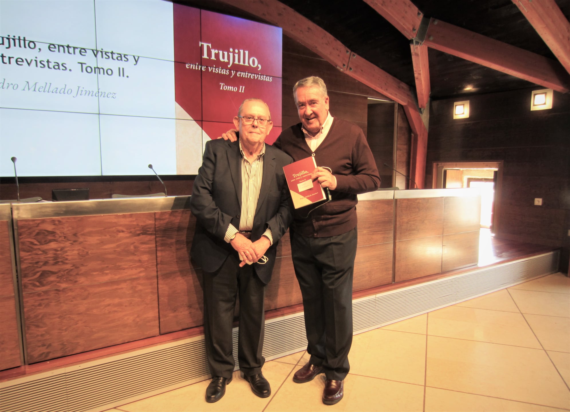 PRESENTACIÓN DEL LIBRO, “TRUJILLO, ENTRE VISTA Y ENTREVISTAS (TOMO II)