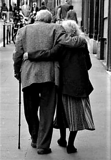 «NOS HICISTEIS DÉBILES»