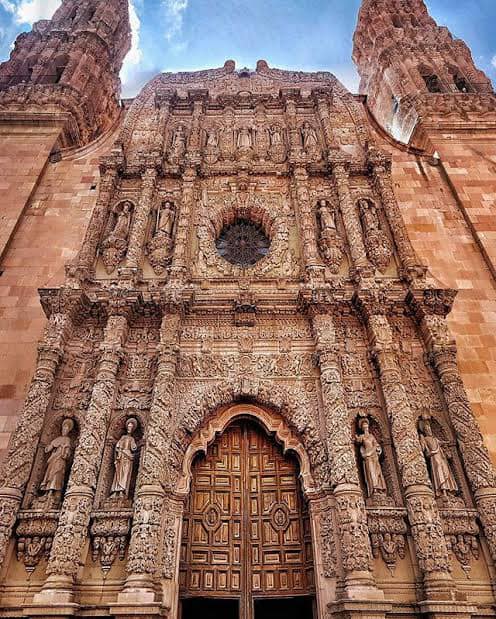 CRÓNICA DE ZACATECAS – PORTADA DE LA CATEDRAL DE ZACATECAS