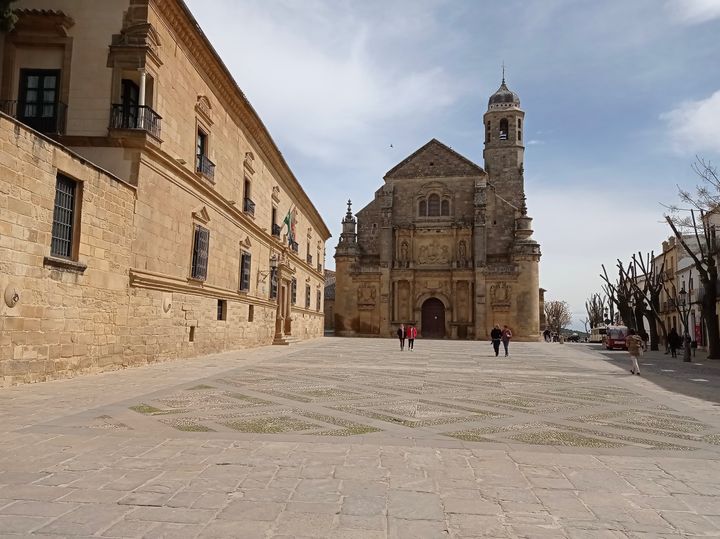 PASEOS POR LA CIUDAD HERMANA DE ÚBEDA, SEGUNDA PARTE.