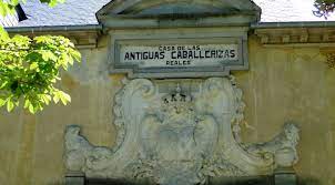 LEYENDO PIEDRAS