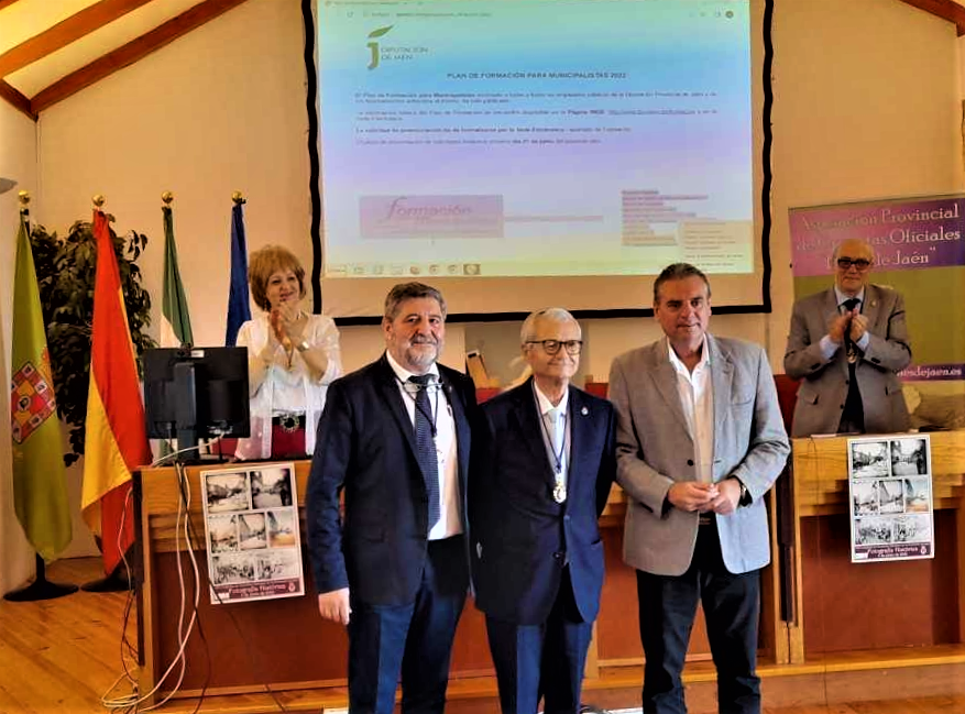 DOMINGO MURCIA ROSALES, CRONISTA OFICIAL DE ALCALÁ LA REAL (JAÉN), RECIBE EL PREMIO “JAÉN DE INVESTIGACIÓN LOCAL, 2022”.