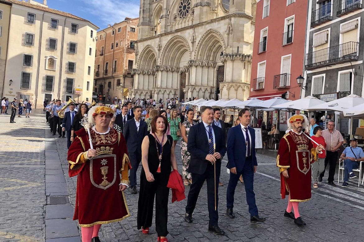 LA GIROLA DE LA CATEDRAL ACOGE LA TRADICIONAL MISA EN HONOR A SAN JULIÁN OBISPO
