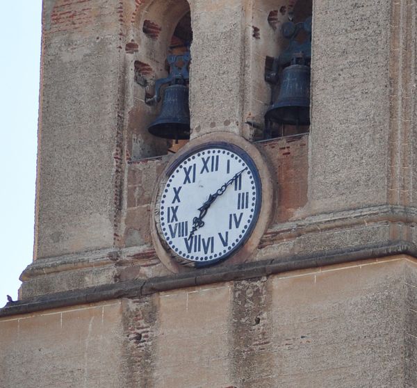 BREVE HISTORIA DEL RELOJ DE LA IGLESIA DE SAN PEDRO.