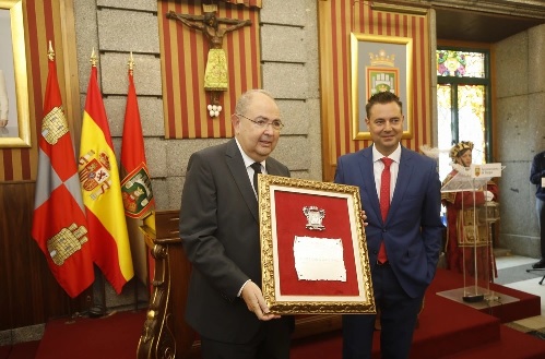 TOMA DE POSESIÓN DEL NUEVO CRONISTA OFICIAL DE BURGOS