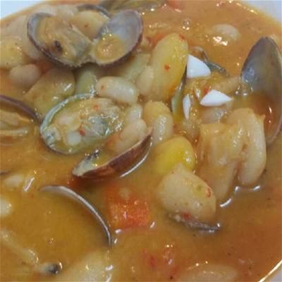 LES HISTORIES DE FIDALGO-FABES CON AMASUELES  (QUE SON ALMEJAS)