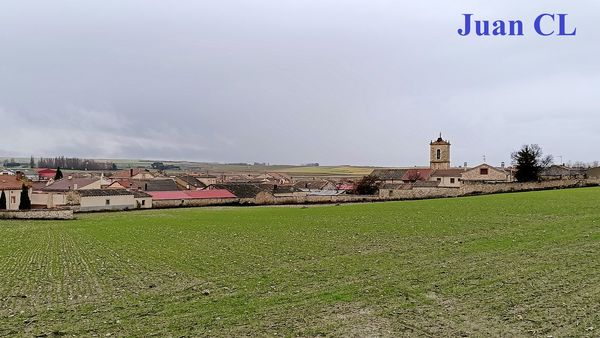 SALUDO FUENTEPIÑELANO 3325- EN DICIEMBRE LA TIERRA DUERME