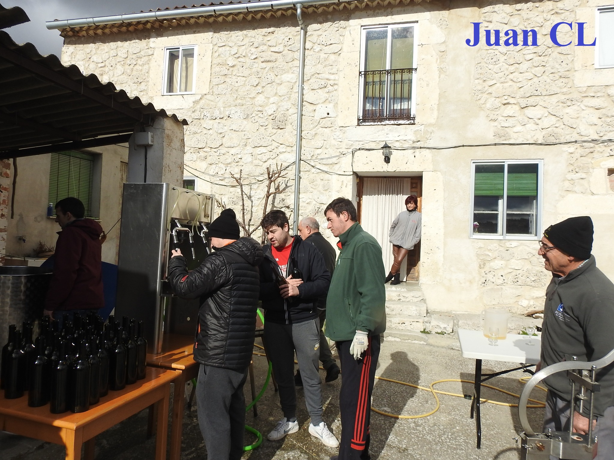 SALUDO FUENTEPIÑELANO 3380 – EMBOTELLANDO