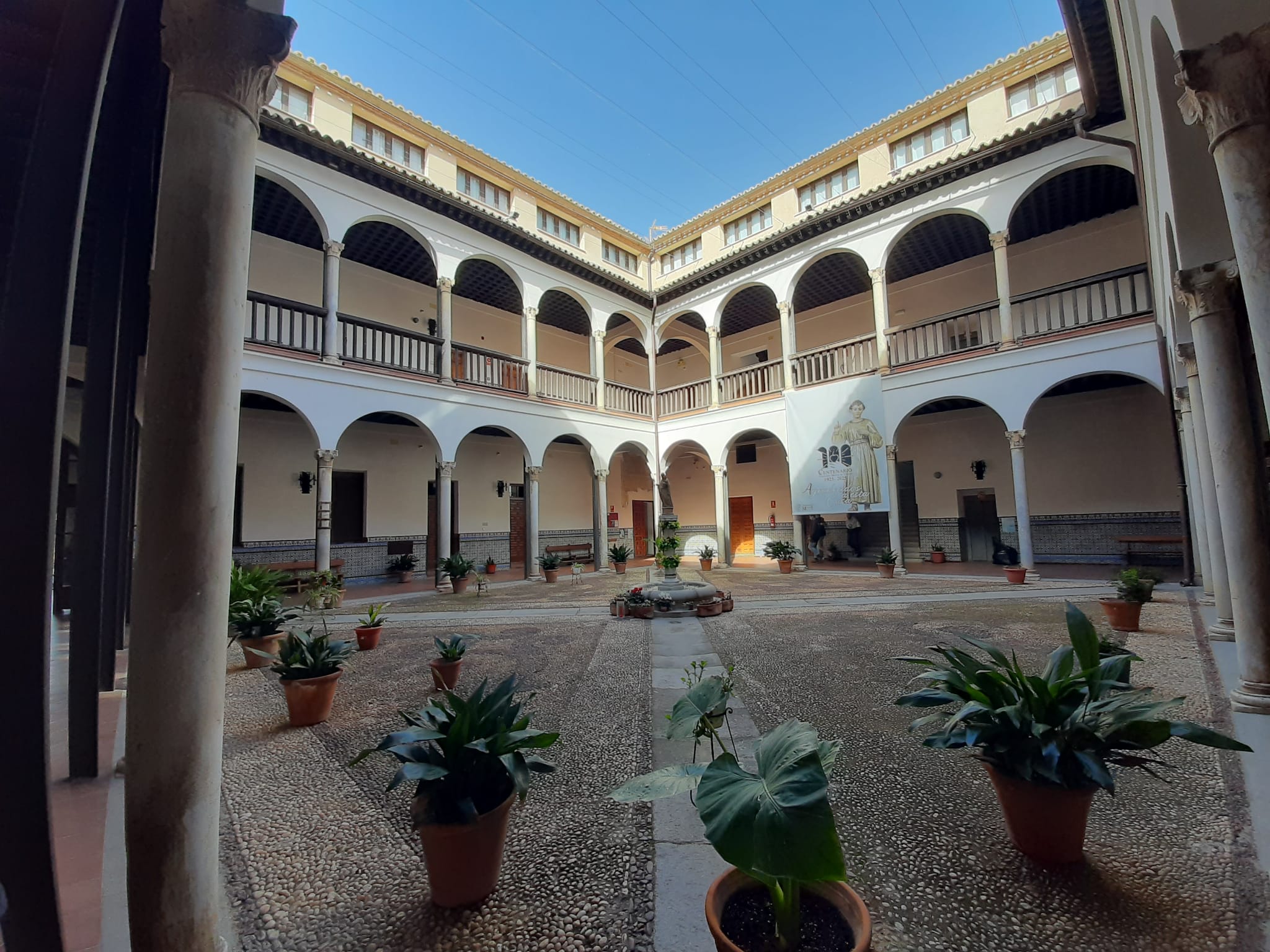 100 ANIVERSARIO DE LA FUNDACIÓN DEL COLEGIO-SEMINARIO MENOR SANTO TOMÁS DE VILLANUEVA.