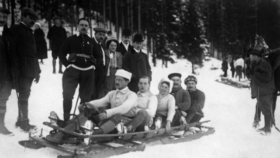 DEL BOBSLEIG-UN DEPORTE QUE DIO A CONOCER EN ESPAÑA UN AYERBENSE