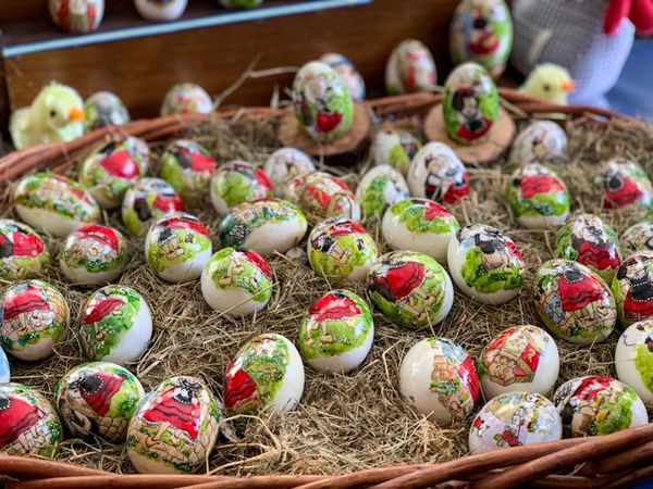 LES HISTORIES DE FIDALGO-HUEVOS PINTOS , PEGARATES Y SELMANA DEL FOLCLORE ASTUR.-