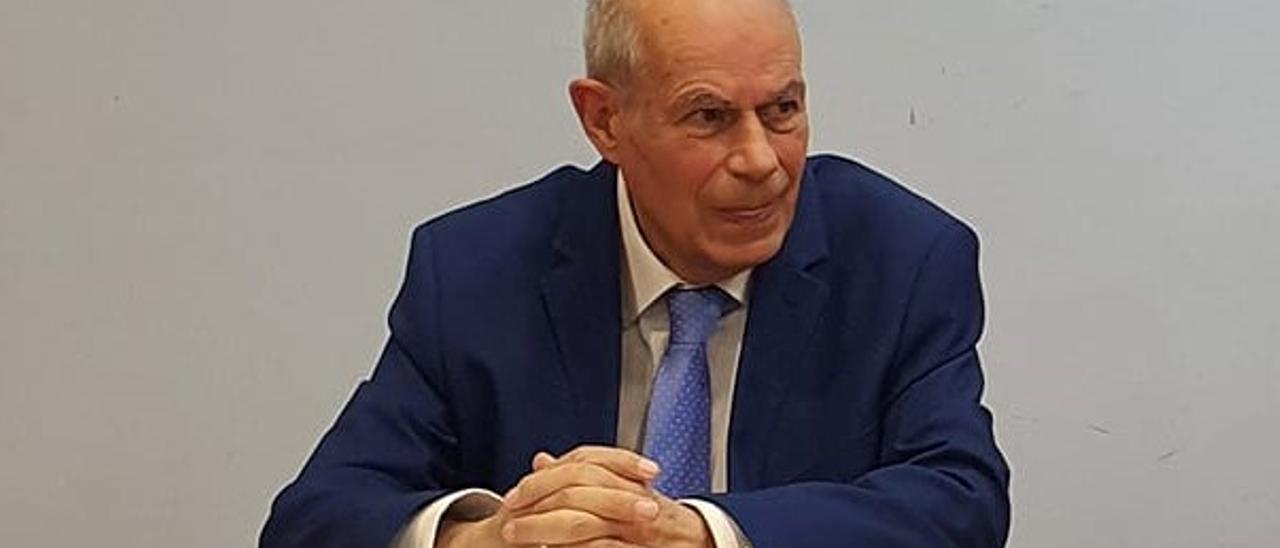 PRESENTACION DEL LIBRO «CRÓNICAS ALMENDRALEJENSES DE AYER Y DE HOY. EL LIBRO DEL CRONISTA tOMO IV (2015-2017).