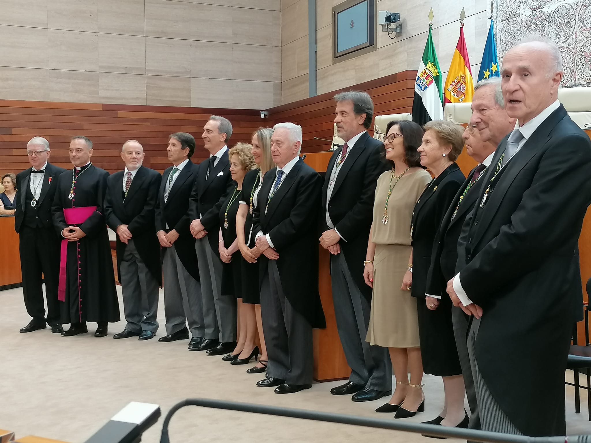 RECEPCIÓN PÚBLICA COMO ACADÉMICA NUMERARIA DE LA REAL ACADEMIA DE LAS LETRAS Y LAS ARTES DE EXTREMADURA DE LA DIRECTORA DEL MUSEO NACIONAL DE ARTE ROMANO, TRINIDAD NOGALES BASARRATE