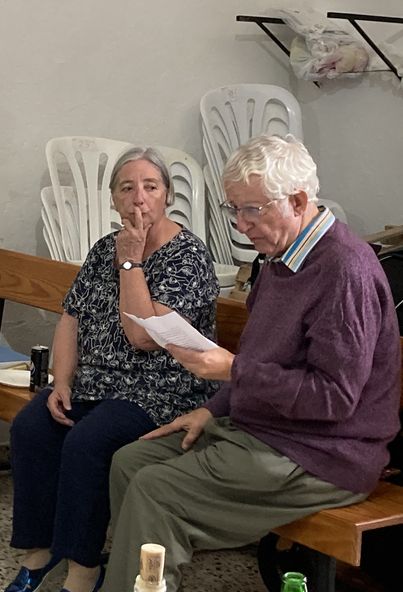 PETER Y SYLVIA SUCH VUELVEN A INGLATERRA.