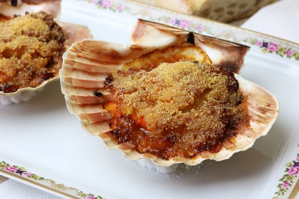 LES HISTORIES DE FIDALGO-UNAS  «PEINETAS» DE MUY BUEN SABOR.-