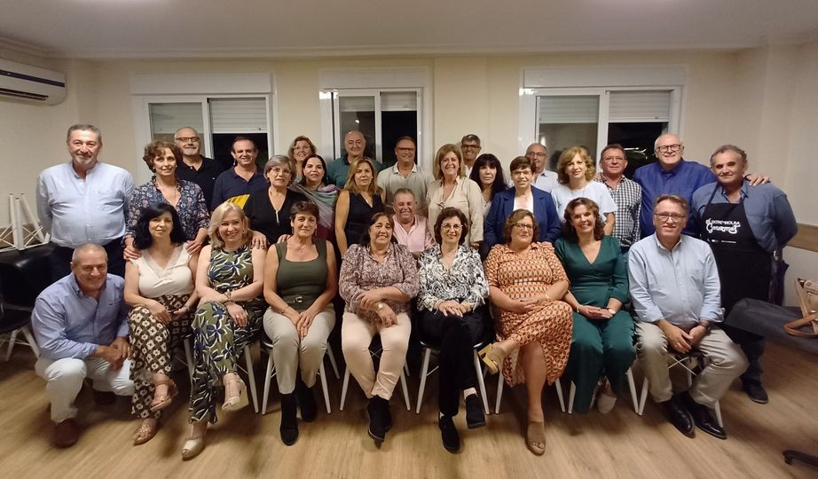 AMISTADES DE LA JUVENTUD