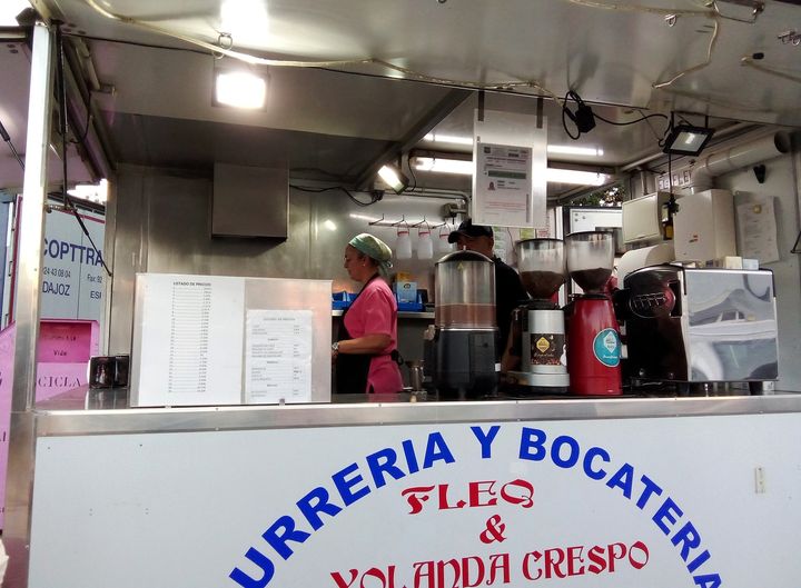 LA CHURRERÍA MÓVIL DE YOLANDA Y FLEKI.