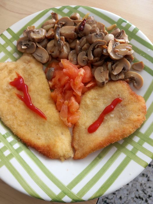 LES HISTORIES DE FIDALGO: PECHUGUINES «DE PUEBLU EJEMPLAR»