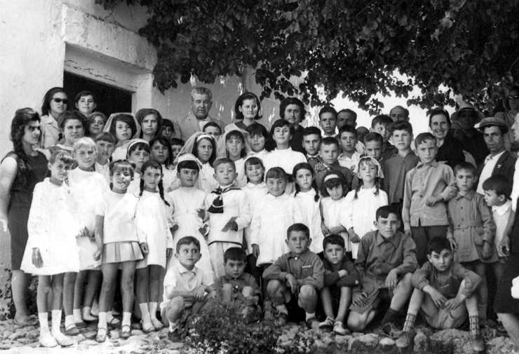 ESCUELAS UNITARIAS EN LOS ANEJOS DE VILLANUEVA DEL ARZOBISPO  (V)