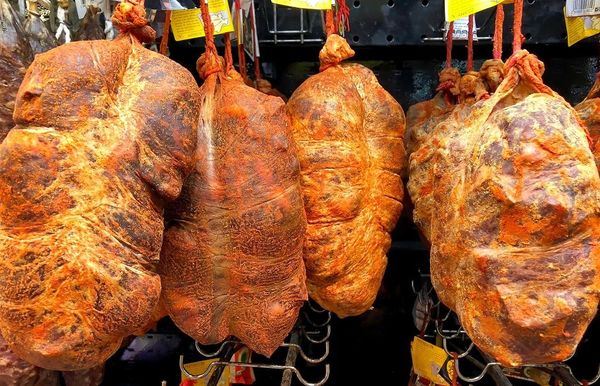 LES HISTORIES DE FIDALGO-ARROZ CON  HUESOS DE BOTILLO EN   «LA CASERA»