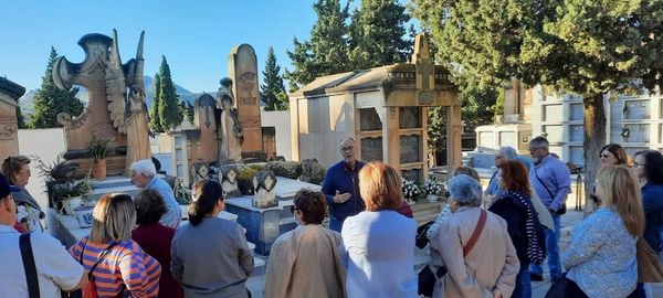 NUEVA VISITA AL CEMENTERIO