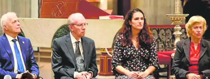 EL CABILDO CATEDRAL DISTINGUE A PERSONAS E INSTITUCIONES POR SU SERVICIO ESPECIAL A LA IGLESIA