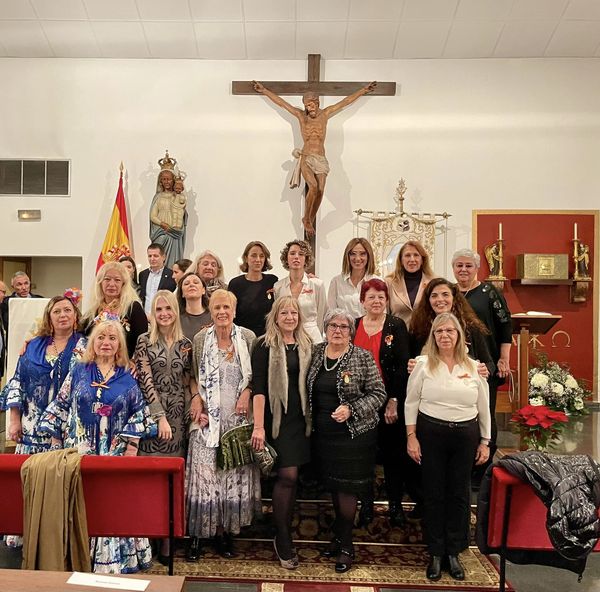 LAS DAMAS DE LORETO. NUESTRA SEÑORA DE LORETO, PATRONA DE LA AVIACIÓN Y DEL EJÉRCITO DEL AIRE.