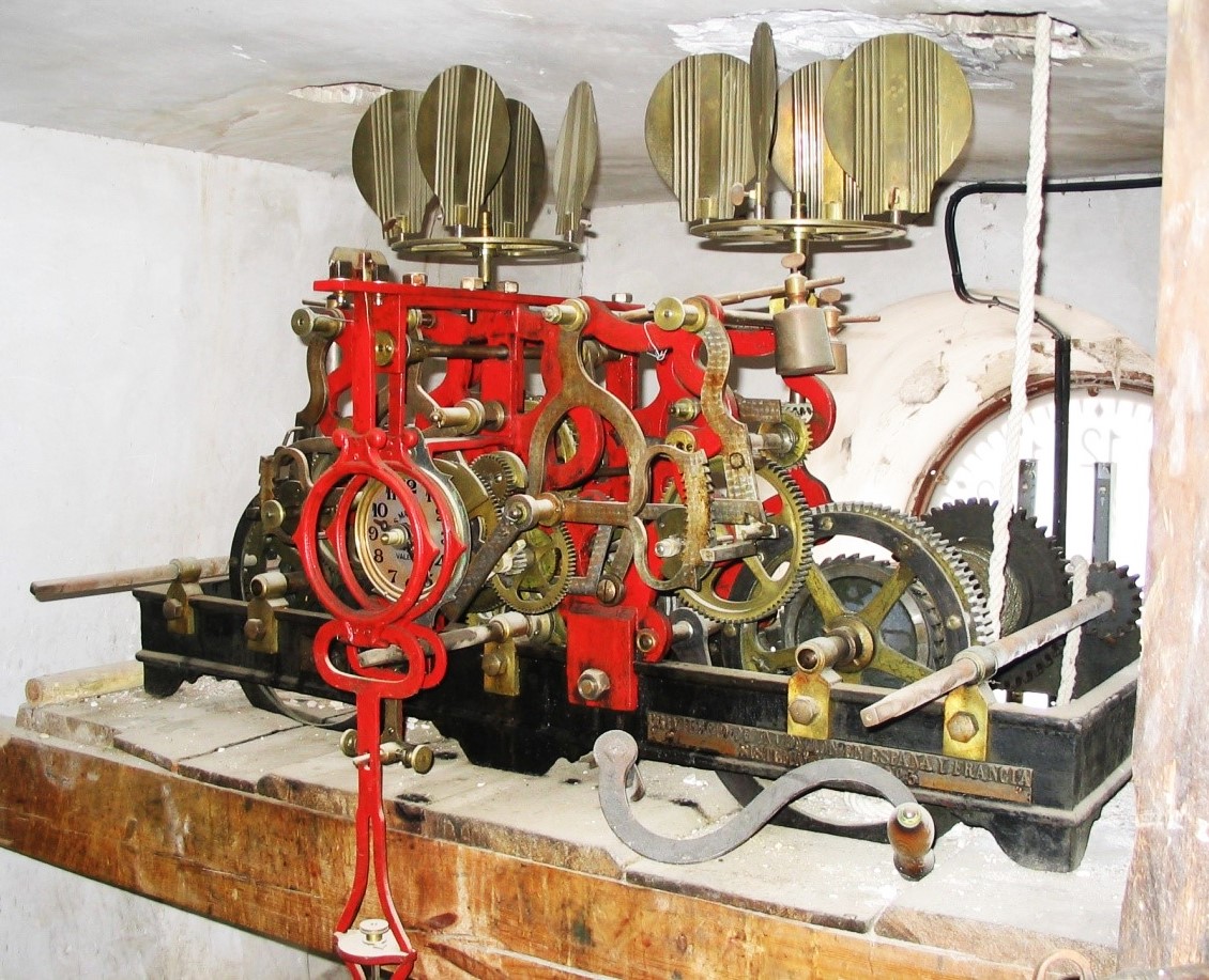 EL VIEJO RELOJ DE CUERDA DE LA TORRE DE BLANCA (MURCIA)