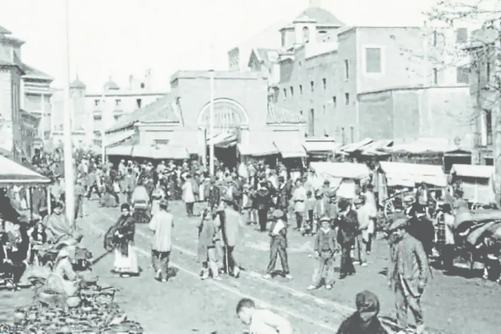 EL MERCADO DE LOS JUEVES CUMPLE MEDIO SIGLO EN EL BARRIO DE LA FAMA DE MURCIA