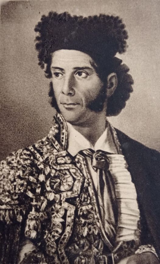 ARTÍCULO:  FRANCISCO MONTES “PAQUIRO”, ENTRE POEMAS Y LEYENDAS