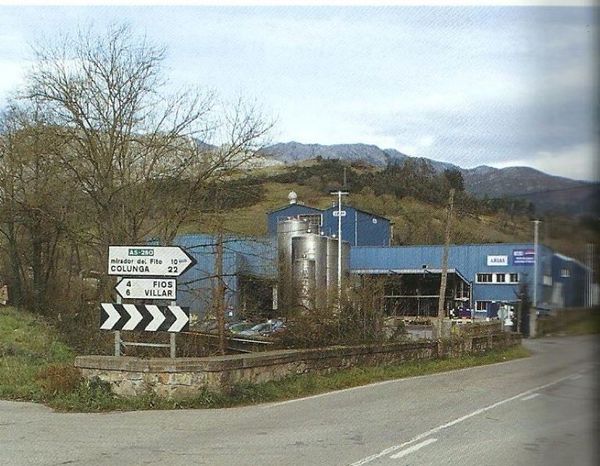 EN EL 80 ANIVERSARIO DE MANTEQUERÍAS ARIAS EN ARRIONDAS