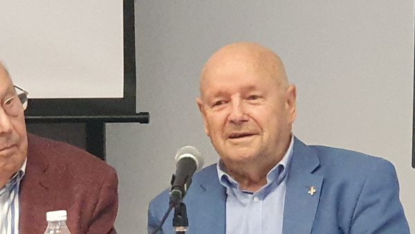 MARCIAL DONADO Y SU LIBRO «LA NOCHE DEL ADIÓS»