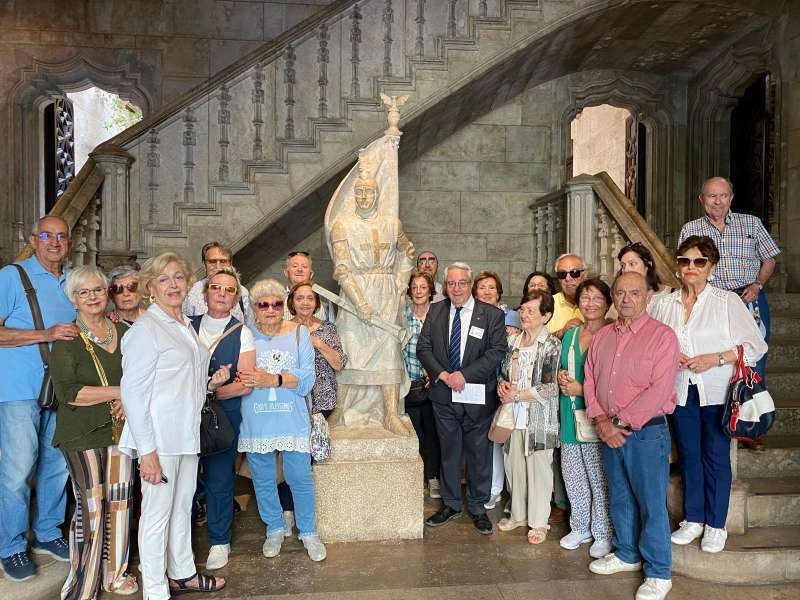 LOS ALUMNOS DE LA REAL ACADEMIA DE CULTURA VALENCIANA REALIZAN UN «PASEO DE LA GERMANÍA DE VALENCIA»