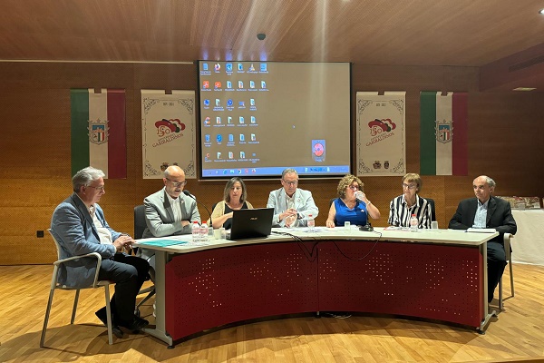 SIMPOSIO CONMEMORATIVO EN SAX DEL 150 ANIVERSARIO DE LA COMPARSA DE GARIBALDINOS