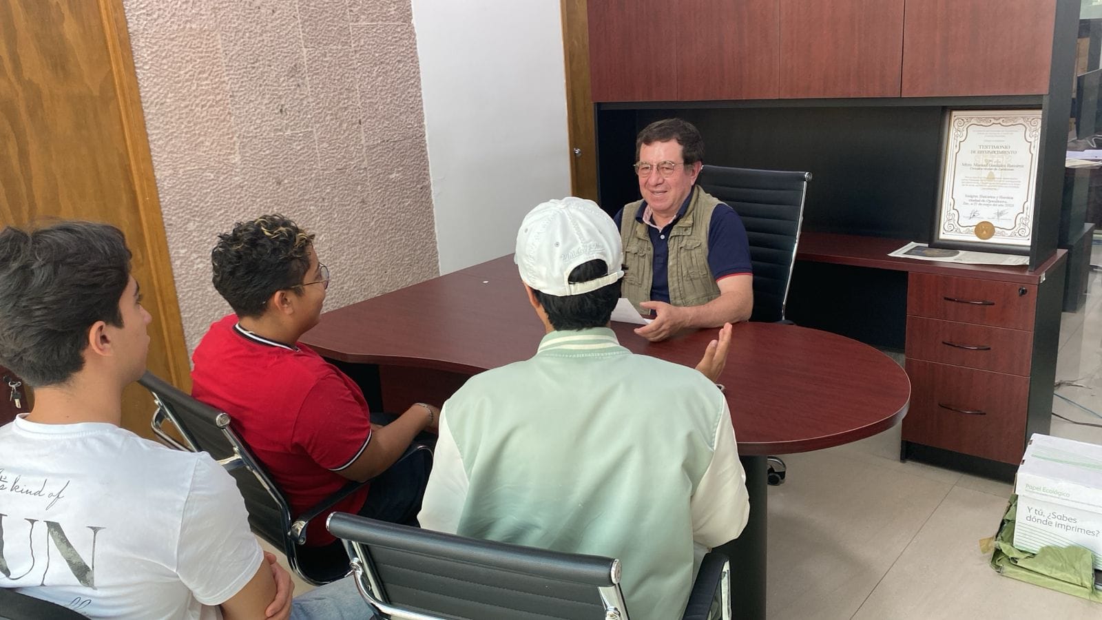 CRÓNICA DE ZACATECAS . JOVENES INTERESADOS