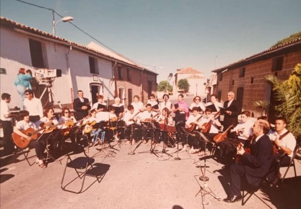 CRÓNICA: VALDEPIÉLAGOS EN LA 2 DE RTVE. 14 de julio de 2002