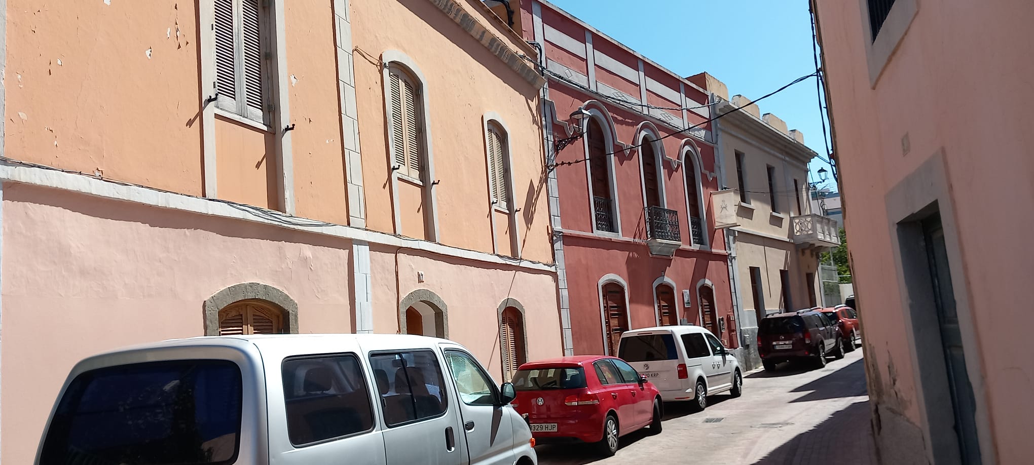 LA CALLE DE ALANTE: UNA MIRADA NOSTÁLGICA AL PASADO