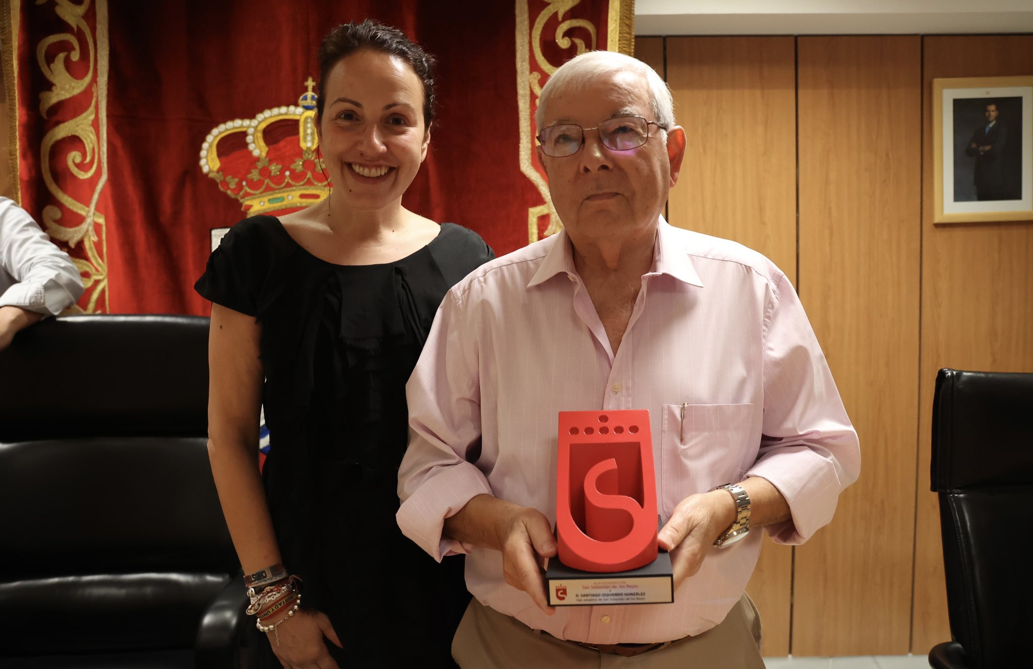 YA ES HIJO ADOPTIVO DE SAN SEBASTIÁN DE LOS REYES EL CRONISTA OFICIAL.