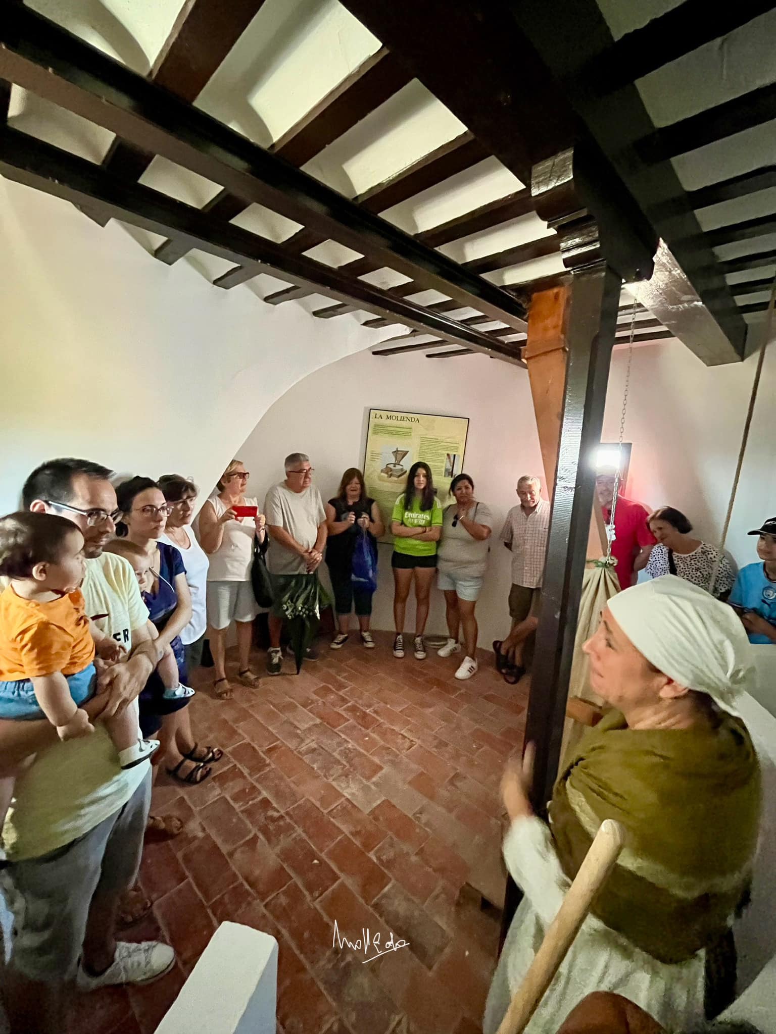 CRONICA DE LA VISITA TEATRALIZADA AL MOLINO DE VIENTO DE MALANQUILLA (ZARAGOZA)