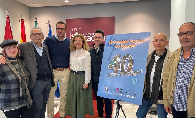 LA UNIVERSIDAD POPULAR DE CÁCERES CELEBRA SUS 40 AÑOS DE HISTORIA