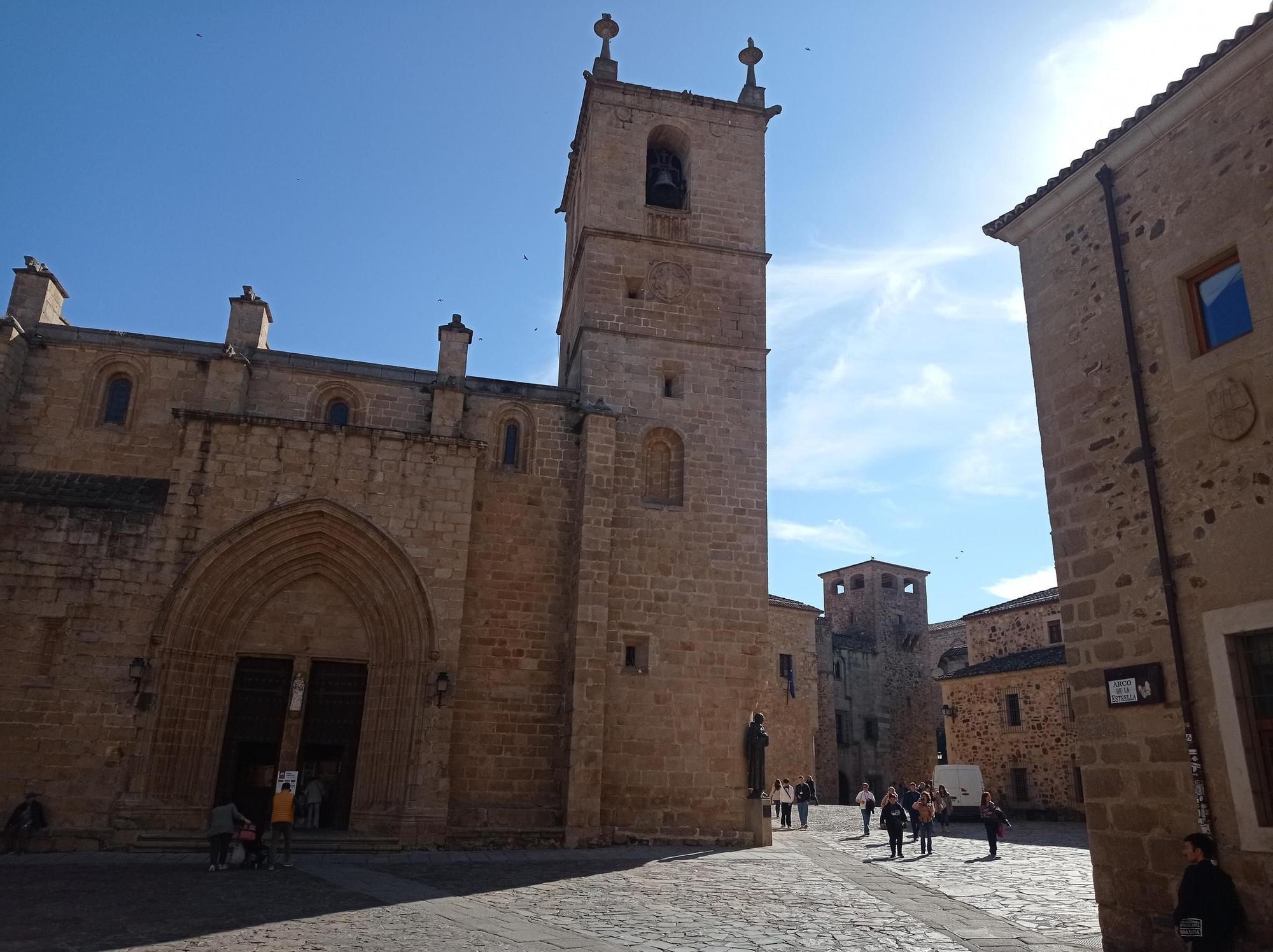 LA CIUDAD INTRAMUROS DE CÁCERES